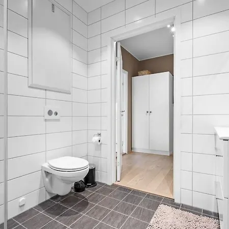 Apartment Modern 3 *